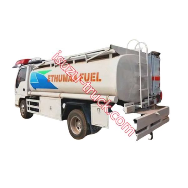 ISUZU fuel truck