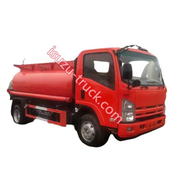 ISUZU fuel truck painted red color shows on isuzu-truck.com