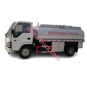 made in china classis 5KL ISUZU oil refueller truck,it can transport diesel, it has dispenser shows on isuzu-truck.com