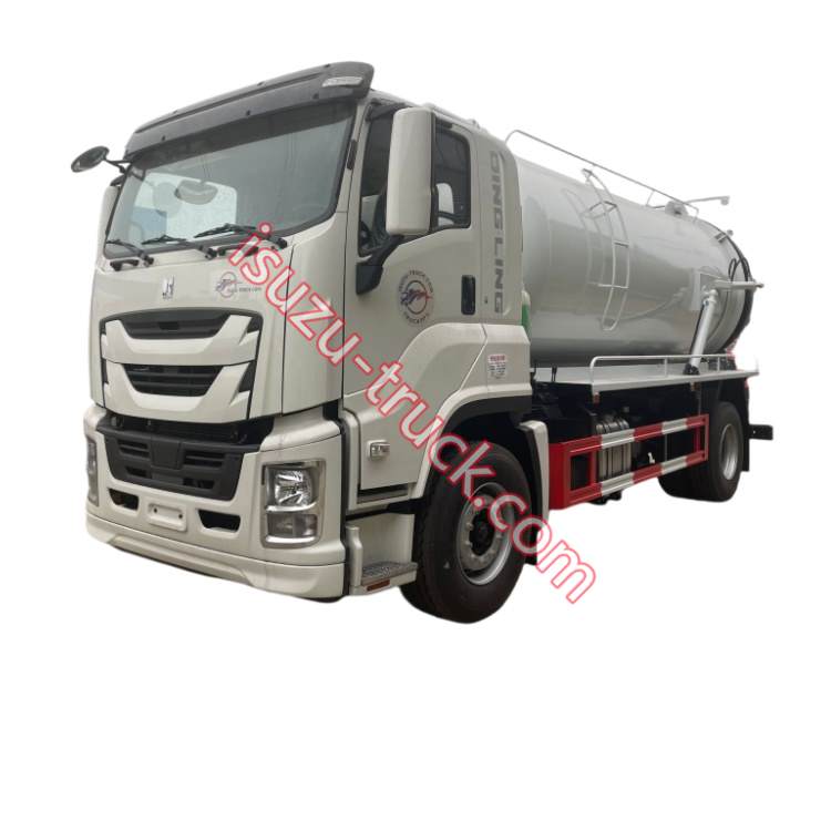 ISUZU FTR vacuum sewage tank truck exported to Africa 