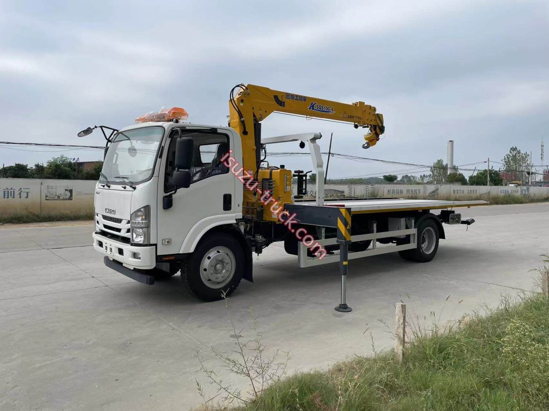 isuzu towing truck with crane 