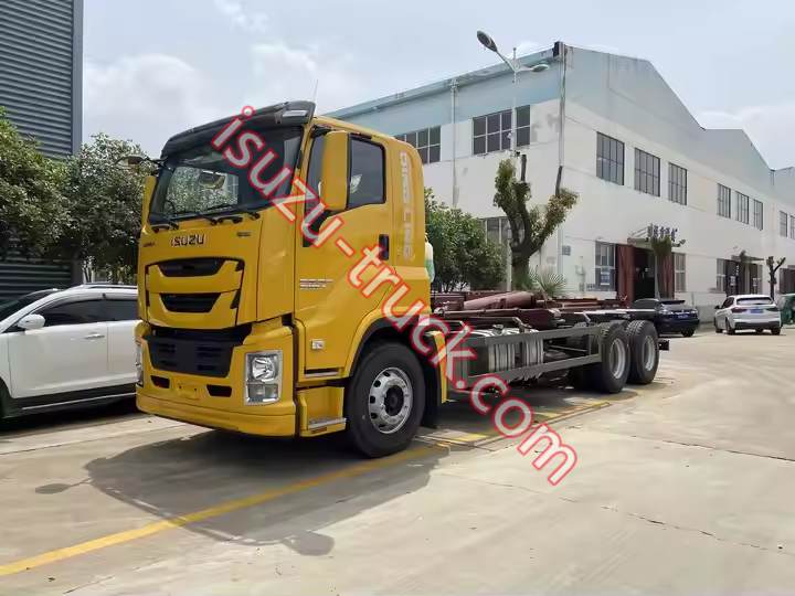ISUZU hook lift garabage truck